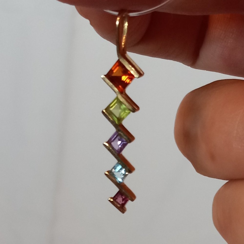 Prime Art & Jewel Crystal and 14k Gold Pendant